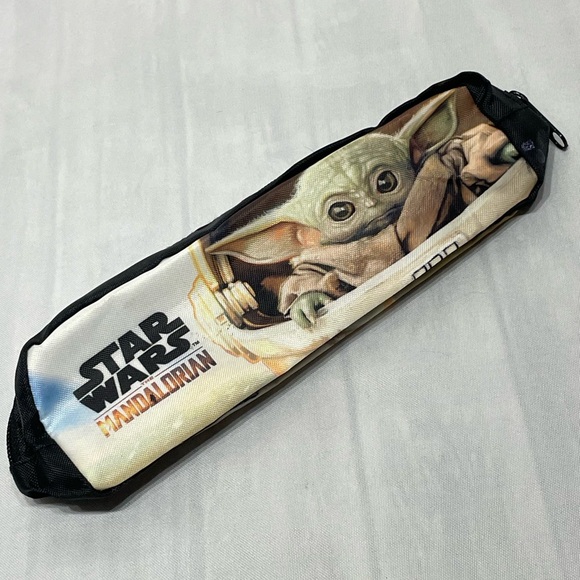 Disney The Mandelorian Grogu Baby Yoda Pencil Pouch good condition - Picture 4 of 4